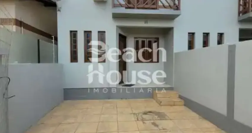 Duplex com ótimo preço, no centro de tramandaí! apto a financiamento.