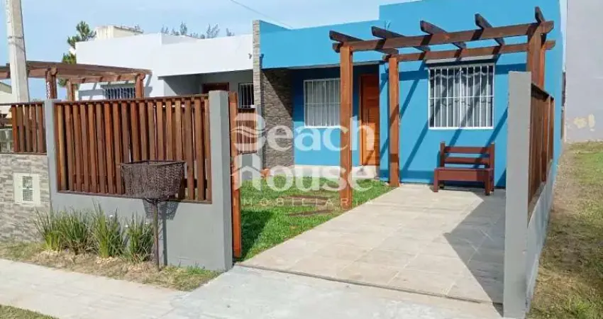 Geminada a poucos metros do mar em tramandaí!! semi mobiliada!