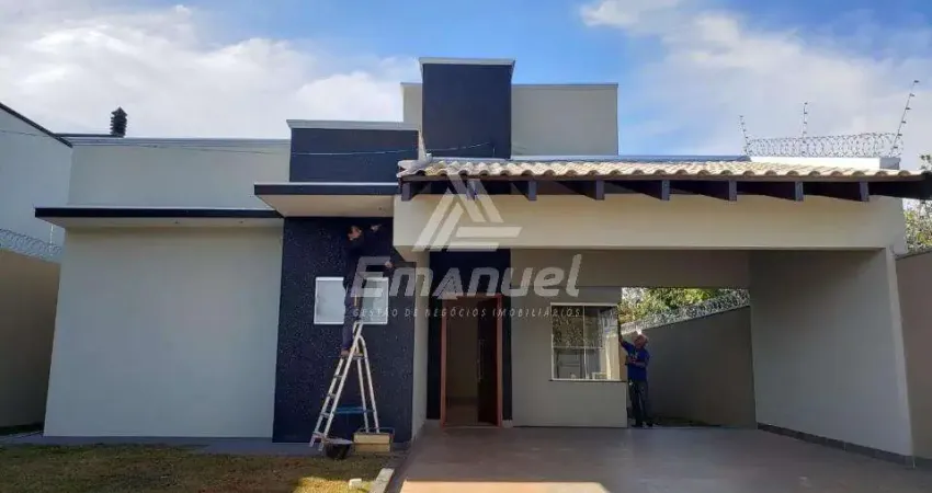 Luxuosa casa com 3 quartos e 4 vagas de garagem no jd. seminário