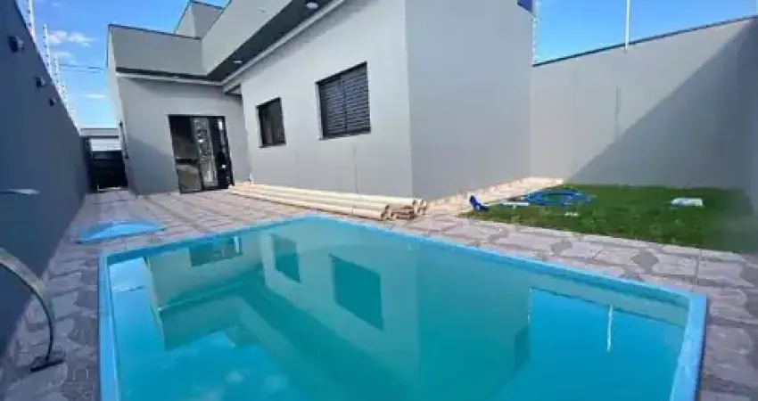 Casa recém construída no bairro planejado parque itapê com piscina