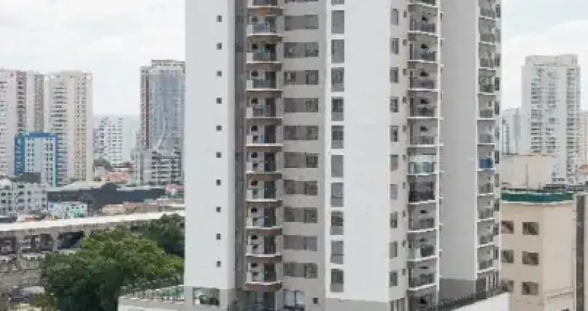 Lindo apartamento com varanda gourmet c/ churrasqueira a carvão.