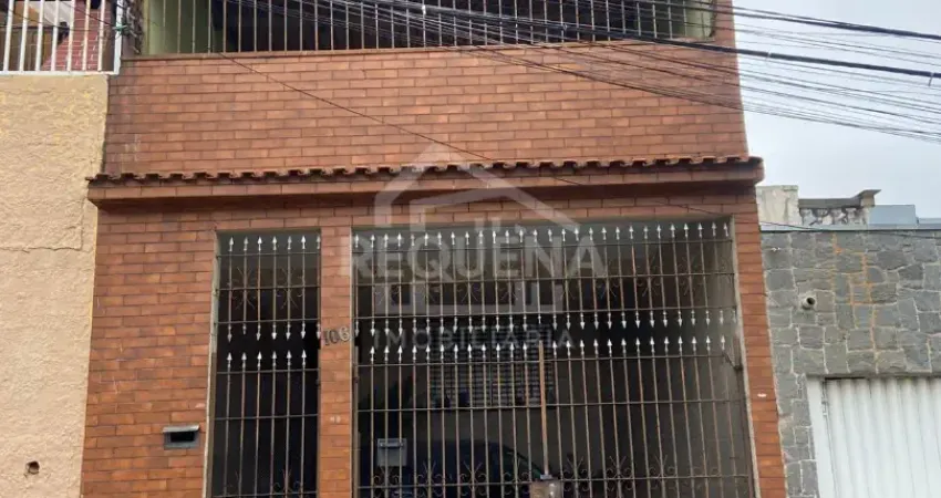 Imóvel amplo com 03 dormitórios e 02 vagas de carro - bairro aricanduva