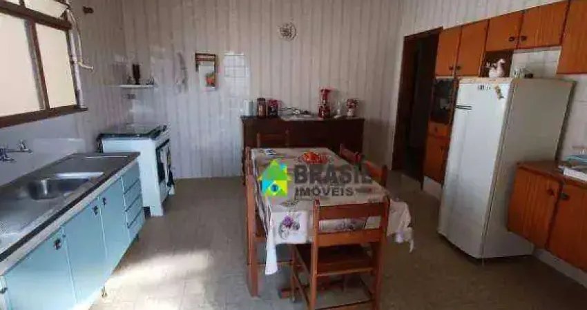 Casa com 3 dormitórios à venda, 140 m² por R$ 1.500.000,00 - Jardim dos Estados - Poços de Caldas/MG