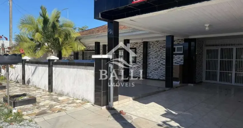 Casa com 3 quartos à venda no Saint Etiene, Matinhos 