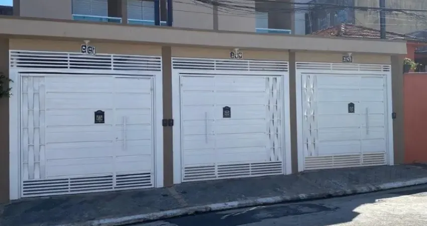 Sobrado individual - frontal - sendo 3 dormitórios - 1 suíte com 2 vagas de garagem - vila nhocuné - patriarca!