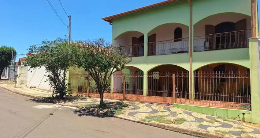 Casa com 3 quartos à venda na Rua João Ferreira Grosso, 93, Barra Funda, Leme