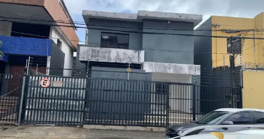Casa/sobrado 300m2 c/ 6 quartos 5 suítes garagem piso em granito em todos os espaçosno barris em salvador venda r$ 1.800.000,00 / locação r$ 9.000,00