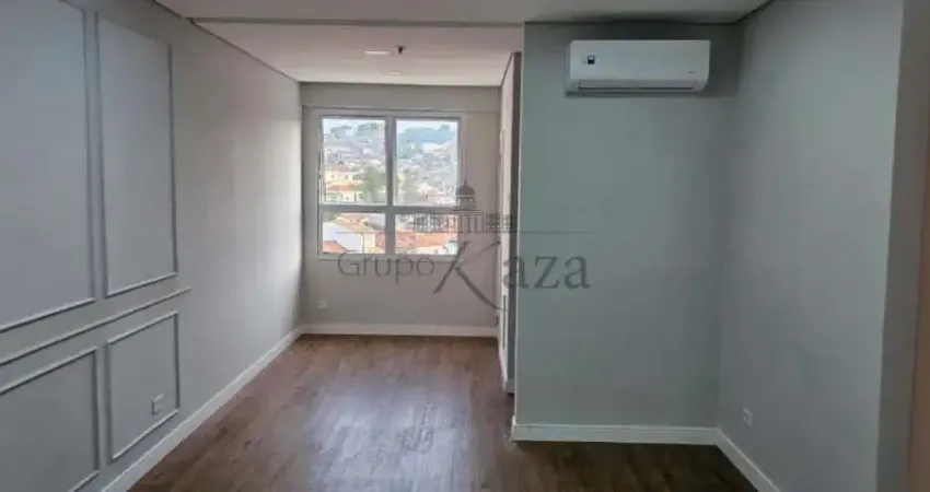 Sala comercial para alugar na Rua Tiradentes, Centro, Jacareí