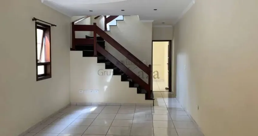 Oportunidade - casa sobrado - jardim das indústrias - 3 dormitórios - 154m².