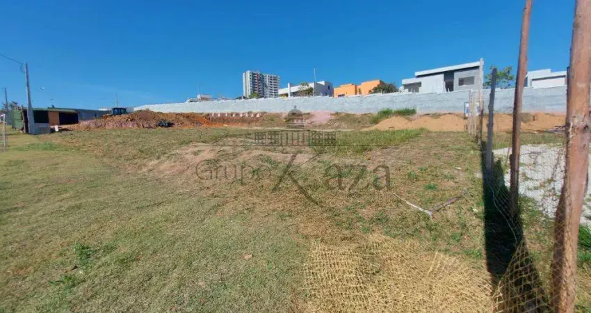 Terreno comercial à venda na Avenida Durval Messias Queiroga, Urbanova, São José dos Campos