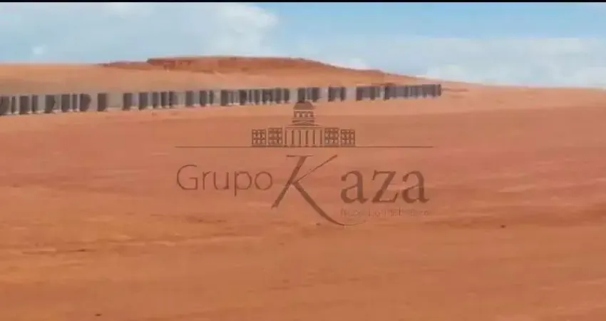 Terreno à venda na Rua Juno, Conjunto Residencial Galo Branco, São José dos Campos