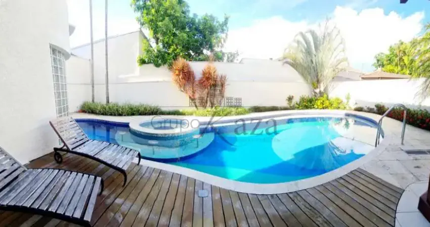 Oportunidade - Casa em Condomínio - Jardim Esplanada - Condomínio Residencial Esplanada do Sol - 4 Dormitórios - 335m².