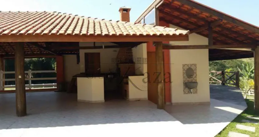 Fazenda à venda na Estrada Heitor Vieira, travessa 190, Área Rural de São José dos Campos, São José dos Campos