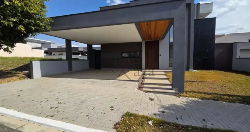 Casa térrea em condomínio - reserva aruanã - loteamento floresta - 3 suítes - 156m².