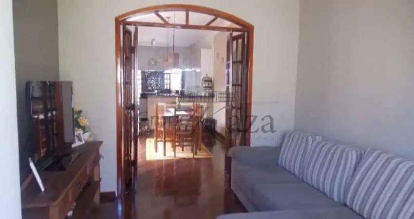 Oportunidade - casa sobrado - eugênio de melo - 4 dormitórios - 320m².
