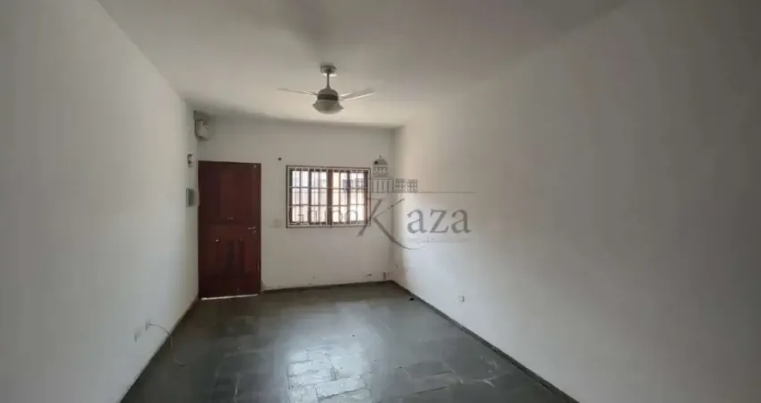 Casa sobrado em condomínio - condomínio antares - 2 dormitórios - 81,36m².