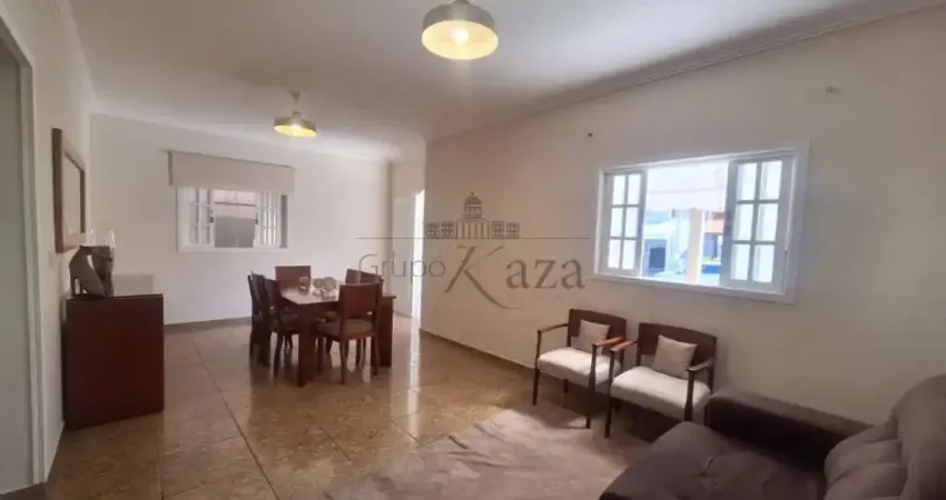 Oportunidade - Casa Sobrado em Condomínio - Residencial Eldorado - Urbanova - 4 Dormitórios - 252m².