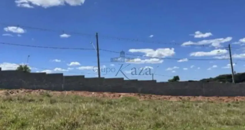 Oportunidade - Terreno em Condomínio - Condomínio Recanto da Baronesa Loteamento Agroecológico - 753,63m².