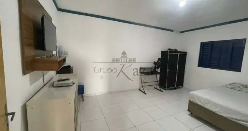 Oportunidade - terreno com casa e galpão - chácaras reunidas - 3 dormitórios - 750m² - aceita permuta.