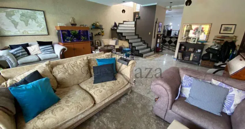 Casa com 3 quartos à venda na Rua Crato, 1751465, Parque Industrial, São José dos Campos