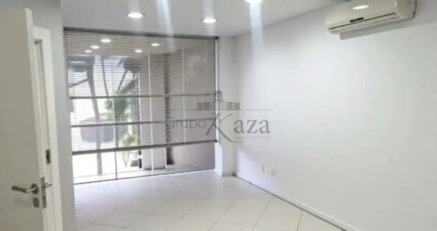 Oportunidade - Galpão Comercial - Parque Industrial - 340m².