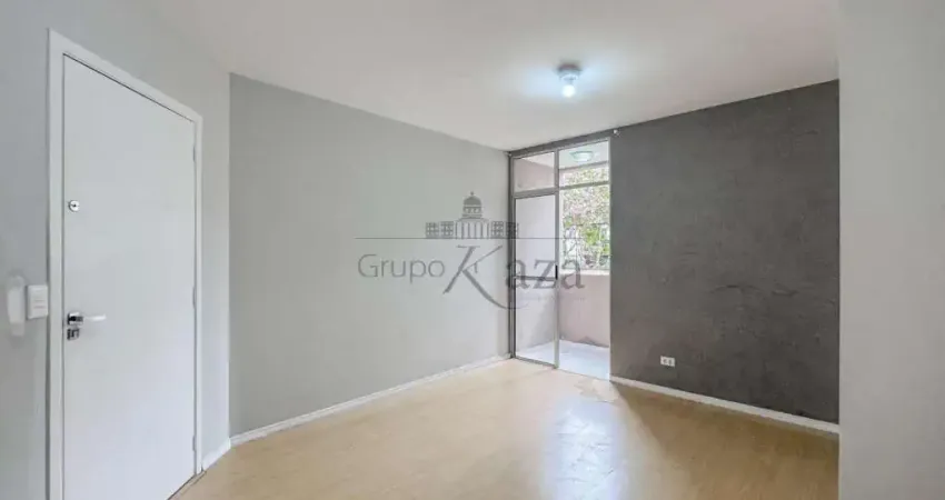 Oportunidade - Apartamento - Monte Castelo - Condomínio Itália - 2 Dormitórios - 63m².