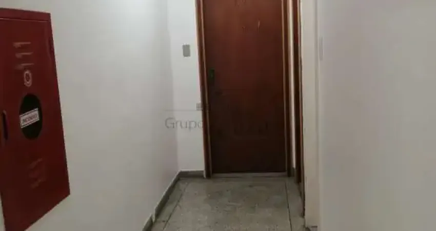 Sala comercial para alugar na Rua Antônio Afonso, sala, Centro, Jacareí
