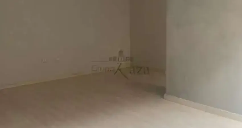 Sala comercial para alugar na Rua Três de Abril, Sala 3, Centro, Jacareí