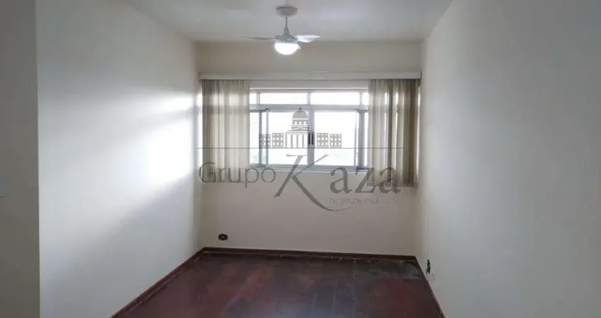 Oportunidade - apartamento - centro - condomínio do edifício mansão do vale - 3 dormitórios - 89m².