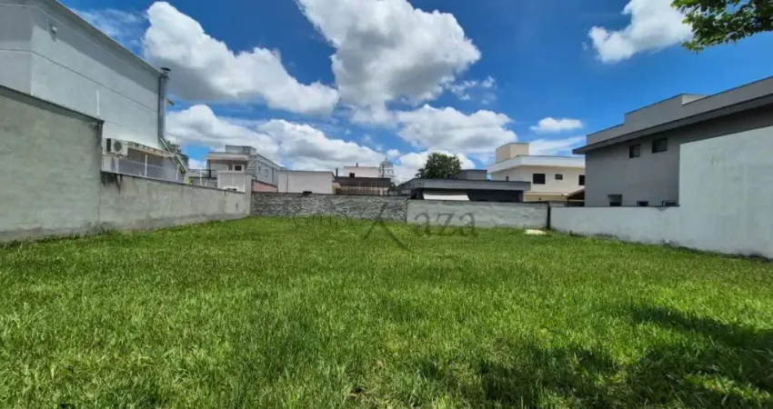 Oportunidade - Terreno - Condomínio - Bairro do Grama - Condomínio Terras do Vale - 300m².