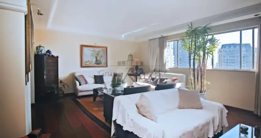 Apartamento com 4 quartos para alugar na Rua Jacurici, 512585, Itaim Bibi, São Paulo