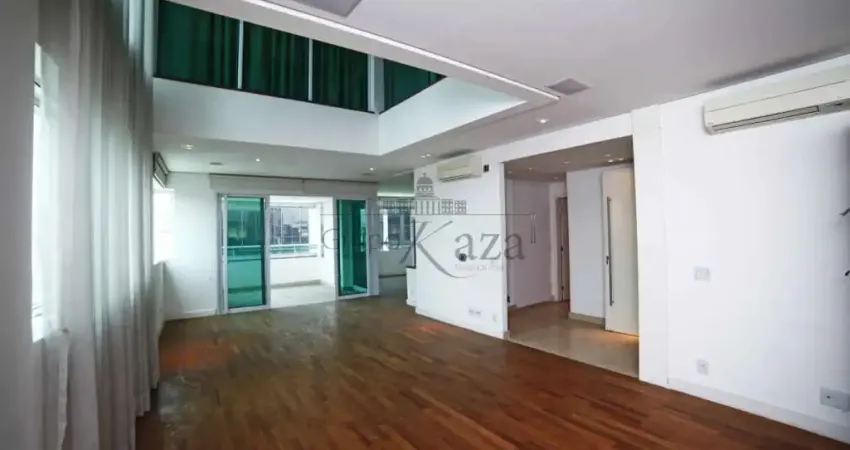 Oportunidade - Apartamento Duplex - Jardim Paulistano - 4 Dormitórios - 256m².