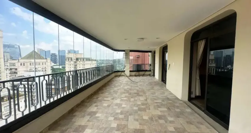 Apartamento no itaim bibi com varanda integrada e vista permanente