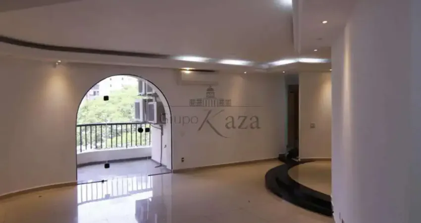 Apartamento com 4 quartos para alugar na Avenida Jurucê, 512885, Moema, São Paulo