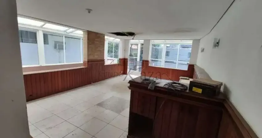 Casa comercial para alugar na Rua Booker Pittman, 512981, Chácara Santo Antônio, São Paulo