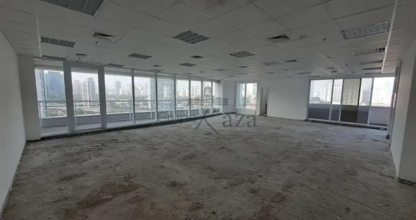 Prédio para alugar na Rua Guaraiúva, 512187/135, Brooklin, São Paulo