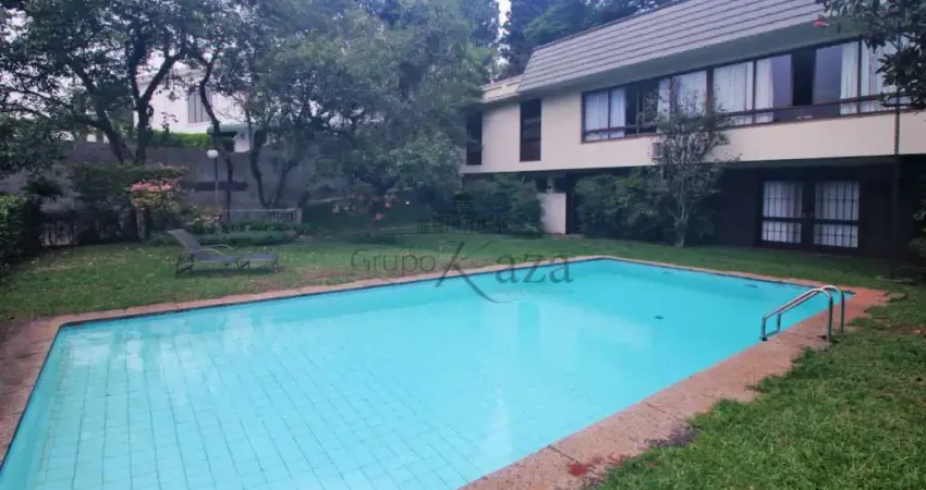 Casa de rua fechada - paineiras do morumbi - 4 suítes - 1.380m².