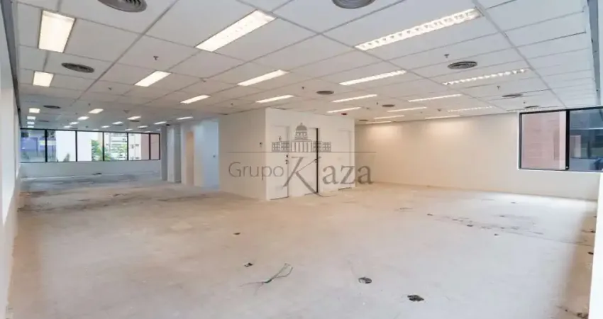 Prédio para alugar na Rua Fidêncio Ramos, 512985, Vila Olímpia, São Paulo