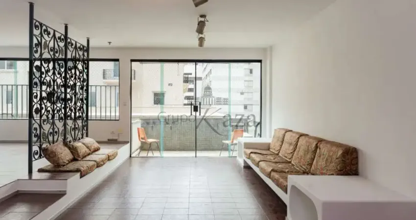 Apartamento com 3 quartos para alugar na Rua Doutor Albuquerque Lins, 592983, Higienópolis, São Paulo