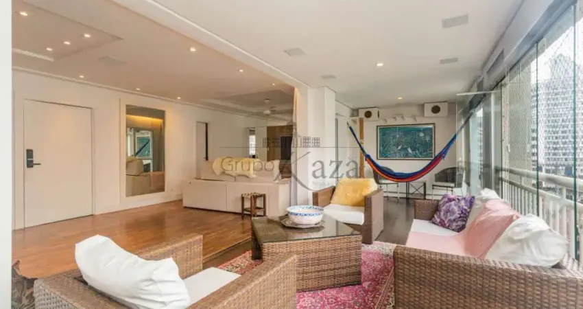 Apartamento com 3 quartos à venda na Rua Frei Caneca, 562480, Consolação, São Paulo