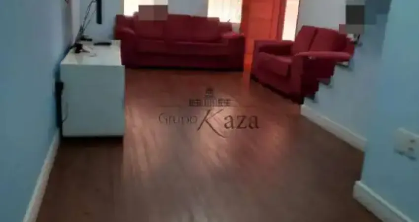 Oportunidade - Casa Sobrado - Vila Industrial - 3 Dormitórios - 124m².