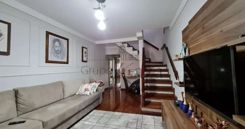 Casa com 3 quartos à venda na Rua Itanhomi, Bosque dos Eucaliptos, São José dos Campos