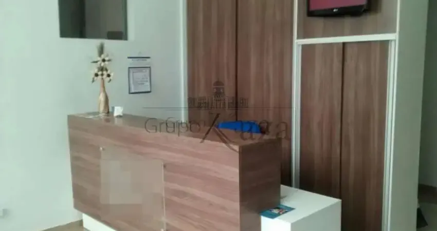 Casa comercial à venda na Avenida Iguape, 0, Jardim Satélite, São José dos Campos