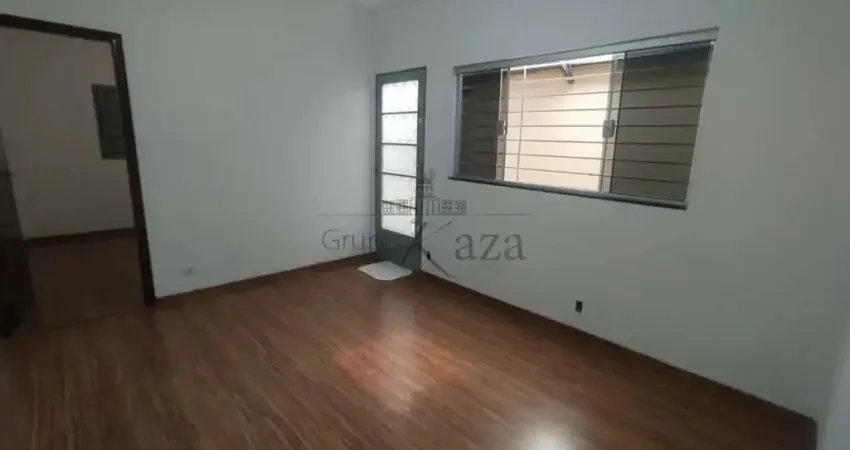 Casa - jardim cruzeiro do sul - 2 dormitórios - 200m² - estuda permuta.