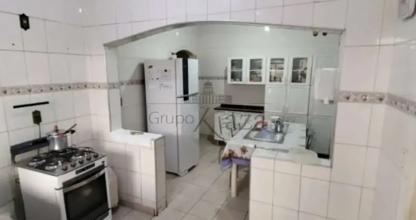 Casa com 3 quartos à venda na Rua Antônio Aleixo da Silva, Frente - 0, Jardim Satélite, São José dos Campos