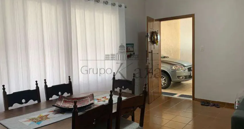 Casa com 3 quartos à venda na Avenida Cidade Jardim, Jardim Satélite, São José dos Campos