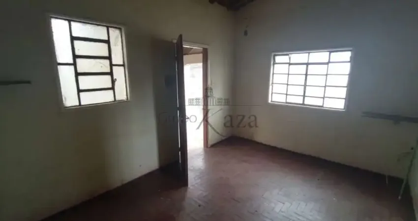 Terreno comercial/residencial - centro - 616m² - consta duas casas antigas para demolição