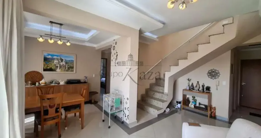 Apartamento - Cobertura Duplex - Jardim Satélite - Edifício Solar do Vale - 3 Dormitórios - 148m².