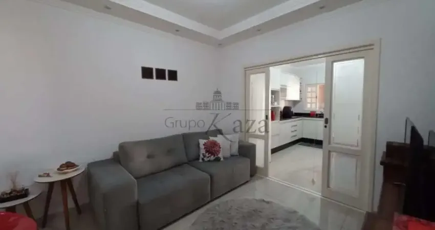Oportunidade - Casa Sobrado - Bosque dos Eucaliptos - 3 Dormitórios - 187m².