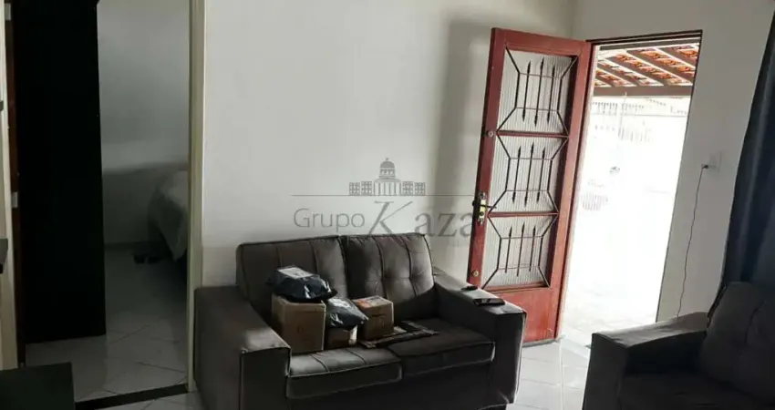 Oportunidade - Casa - Jardim Portugal - 4 Dormitórios - 180m².
